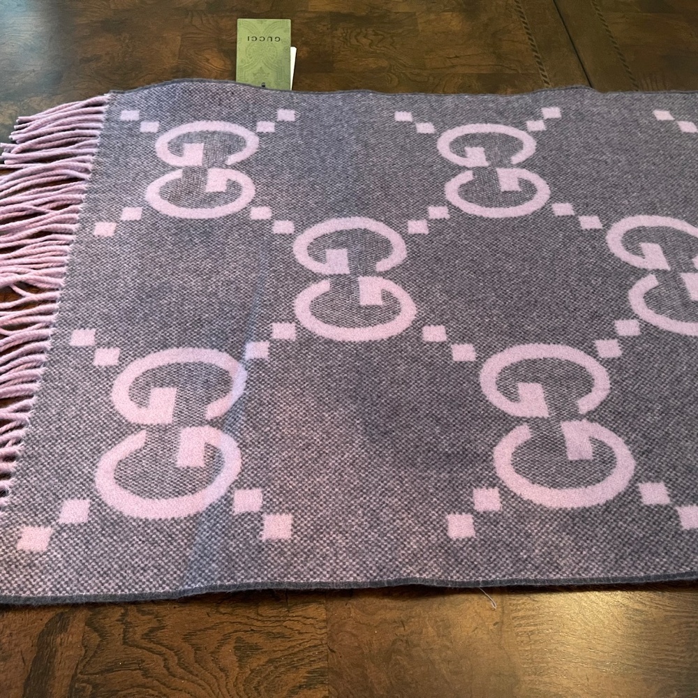 GUCCI CASHMERE SCARF - Picture 6 of 11